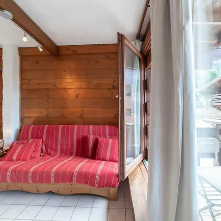 Apartment Montets Furnished Flat